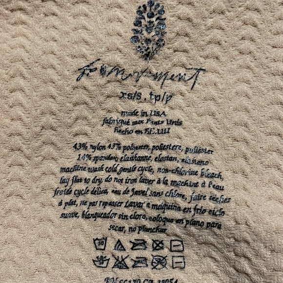 Free People Intimately Off Shoulder Long Sleeve Crop XS/S NEW - Picture 4 of 4